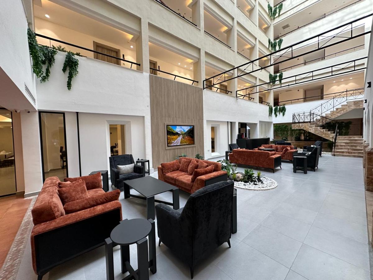 The Loft Hotel By Fhm Akaba Buitenkant foto